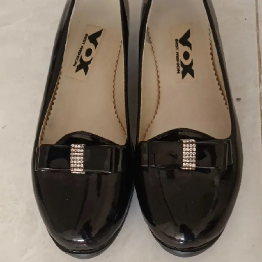 کفش  عروسکی