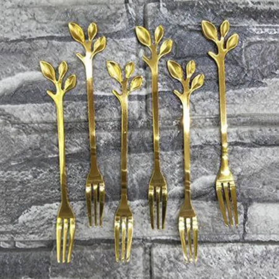 چنگال برگی طلایی