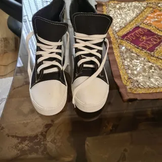 کفش آل استار ساقدار