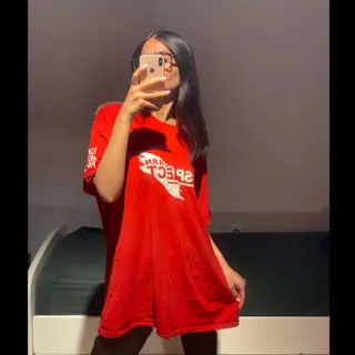 تیشرت اسپرت قرمز