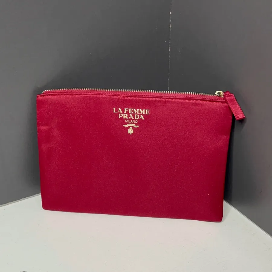کیف لوازم آرایشی prada
