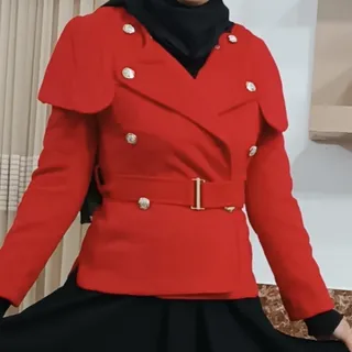 کت زمستانی قرمز