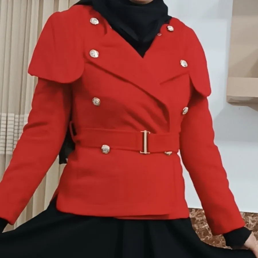 کت زمستانی قرمز