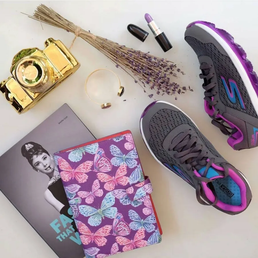 کتانی اسکیچرز