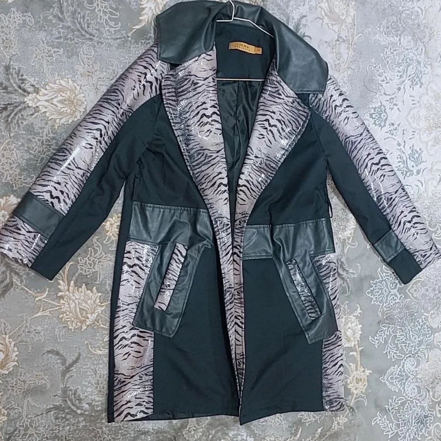 پالتو بارانی