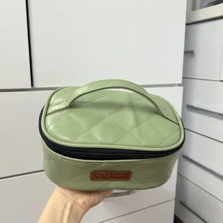 کیف آرایشی سبز و قرمز