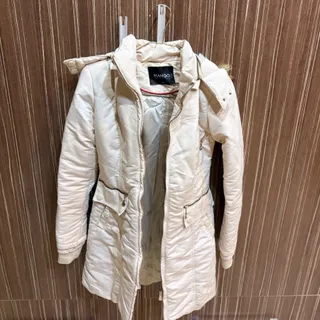 کاپشن برند mango