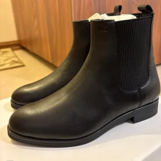 کفش نیم‌بوت دنیلی Daniell