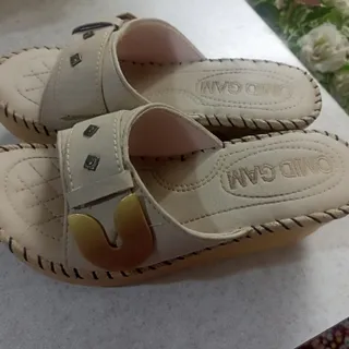 صندل لژ دار