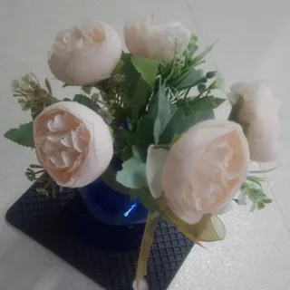 گل وگلدون