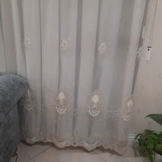 پرده تور گل برجسته