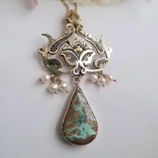 گردنبند قلم زنی به همراه