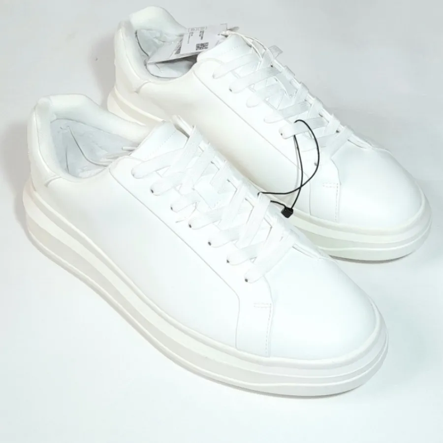 کفش اسپرت برشکا سفید