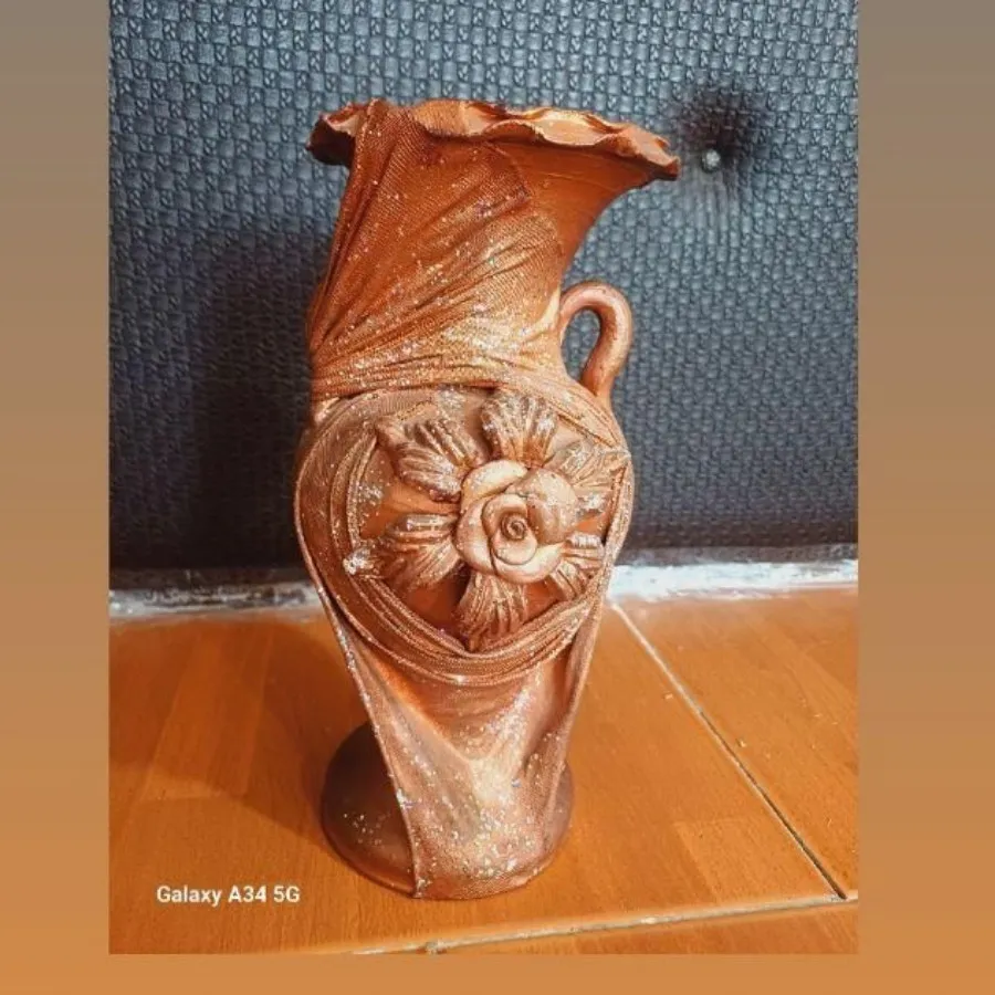 گلدان سفالی بسیار زیبا