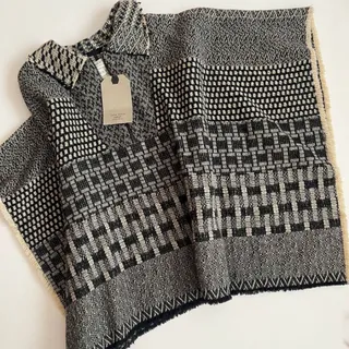 پانچو Zara