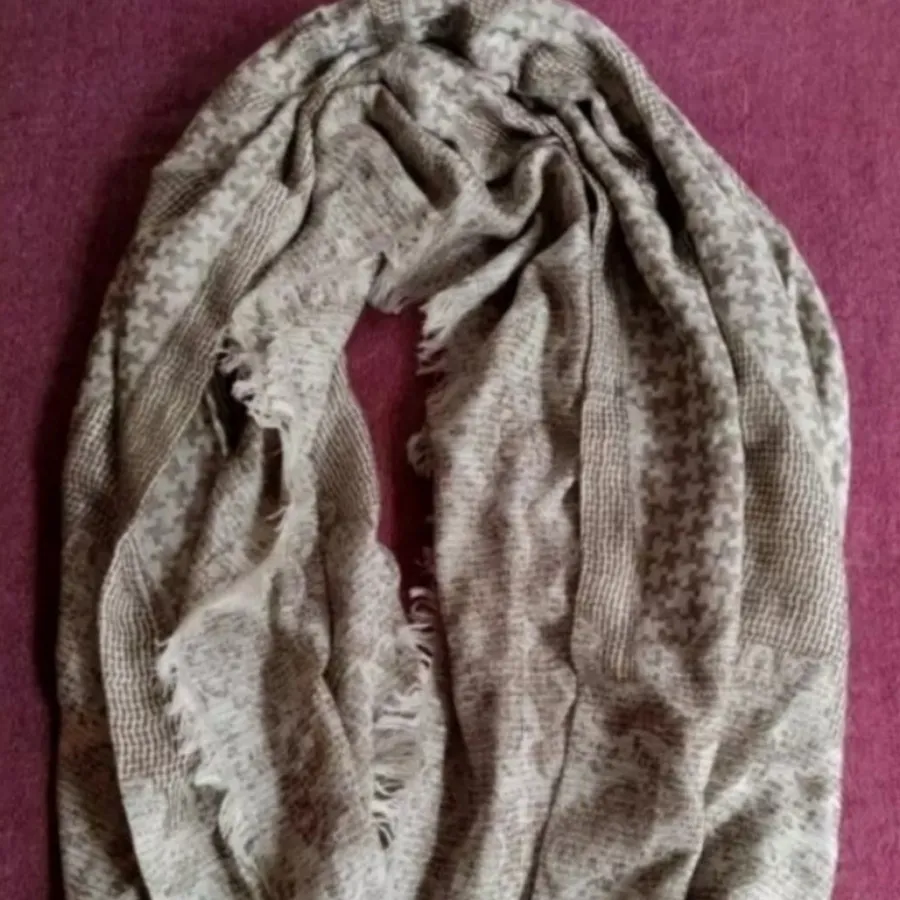 روسری اروپایی