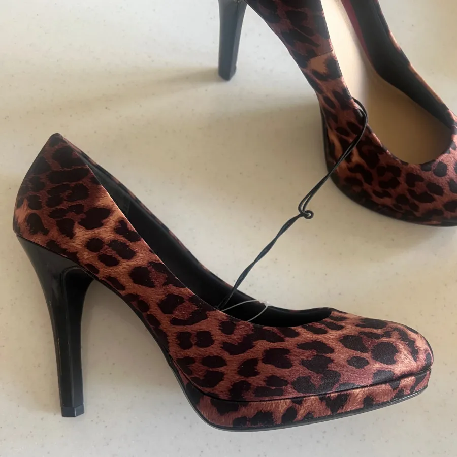 کفش لیوپارد ایتالیایی H&M