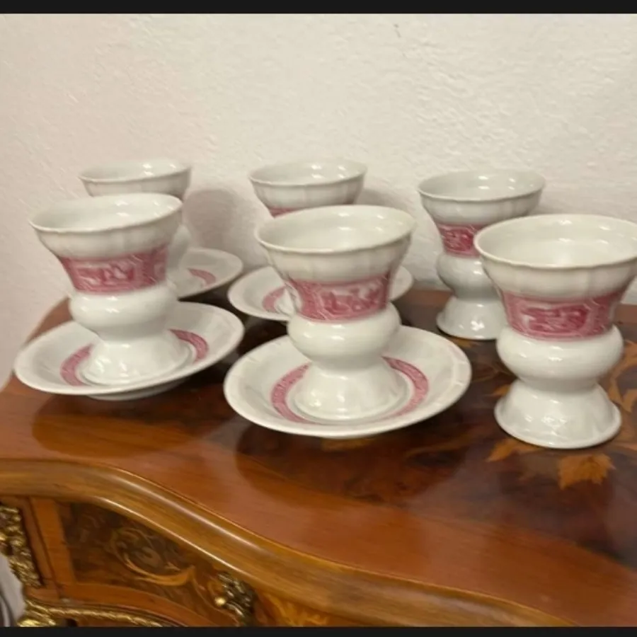 فنجان و پیشدستی مازاگران