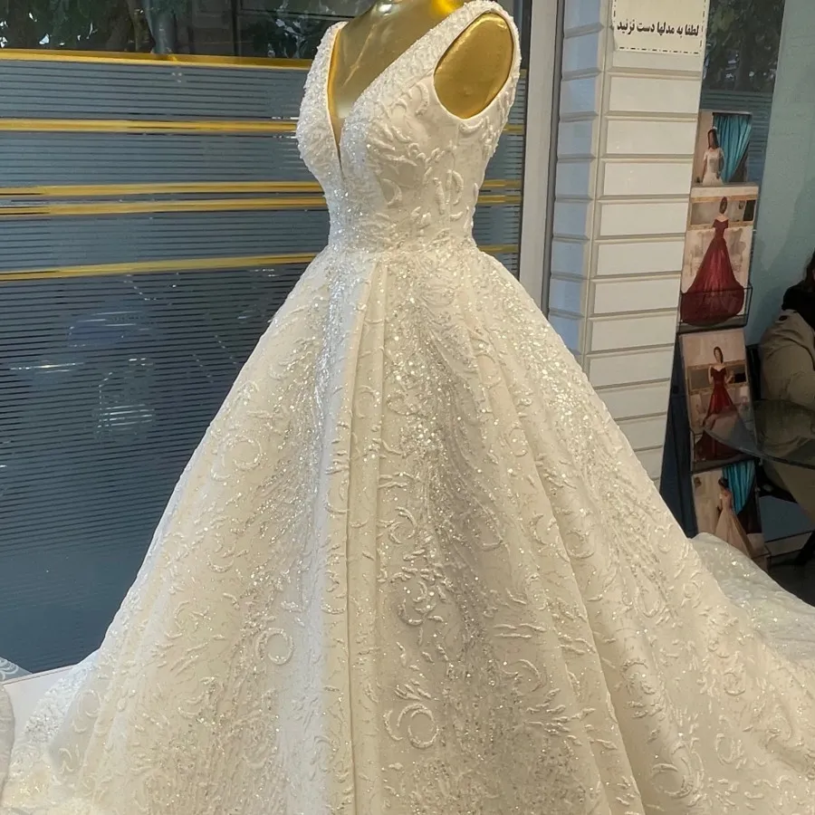 لباس عروس پشت بندی