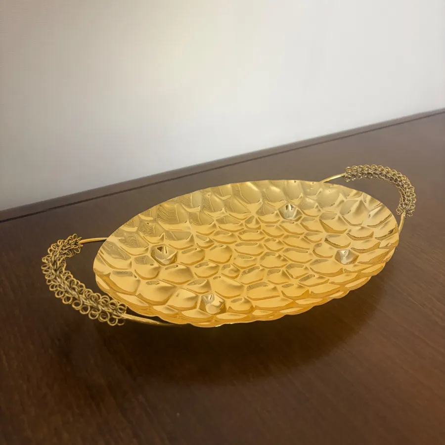 ظرف پذیرایی طلایی