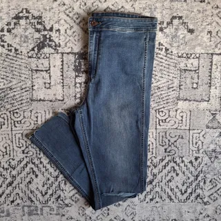 شلوار جین فاق بلند H&M