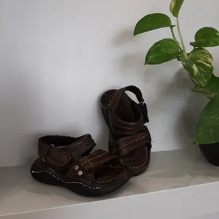 صندل بچگانه
