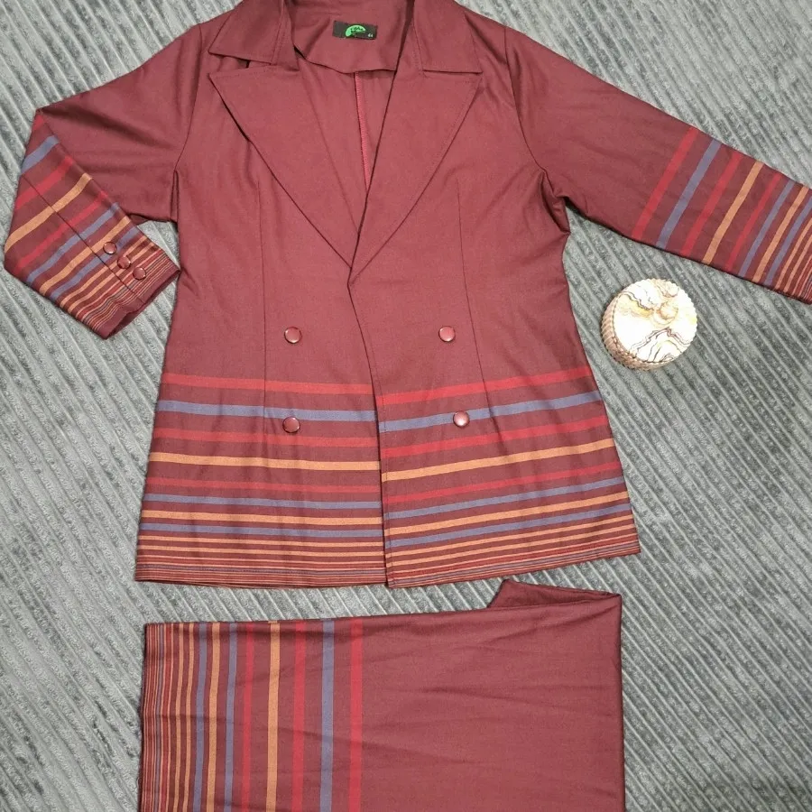 کت شلوار زنانه