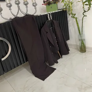 کت و شلوار و ژیله