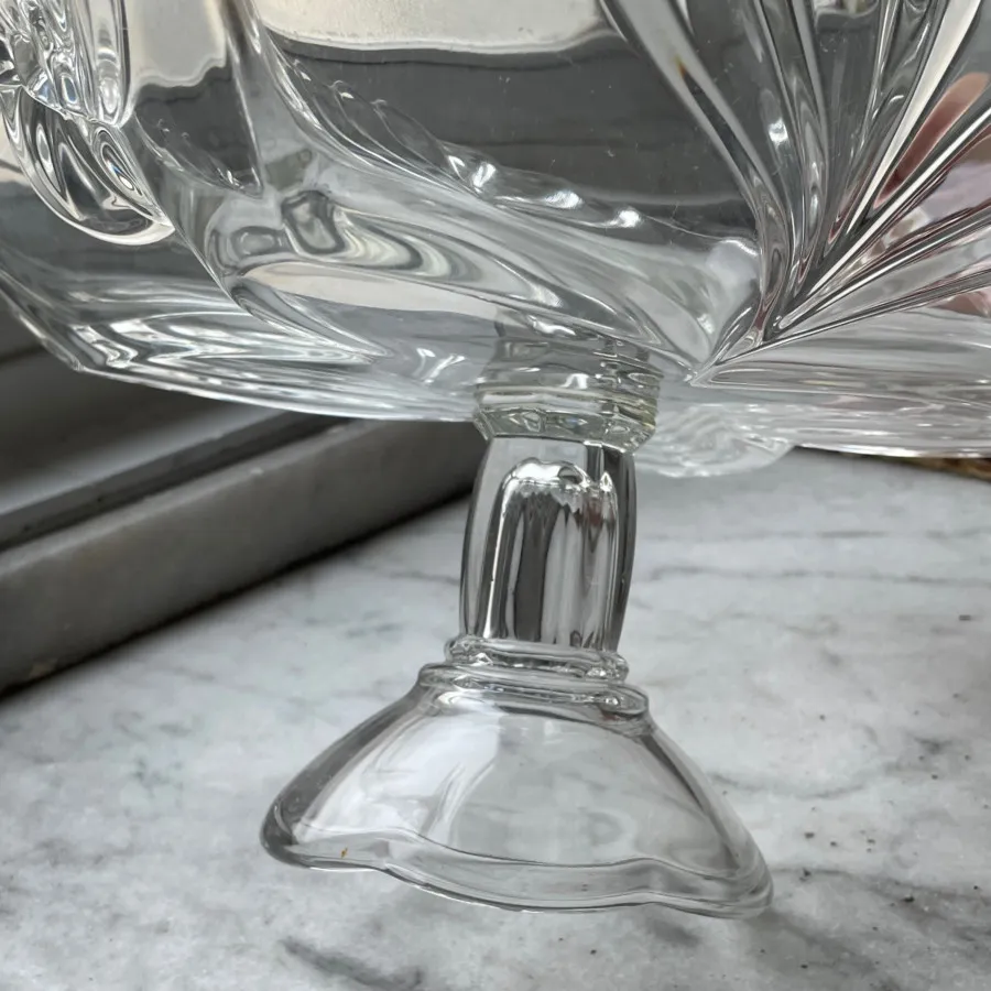 میوه خوری پایه دار