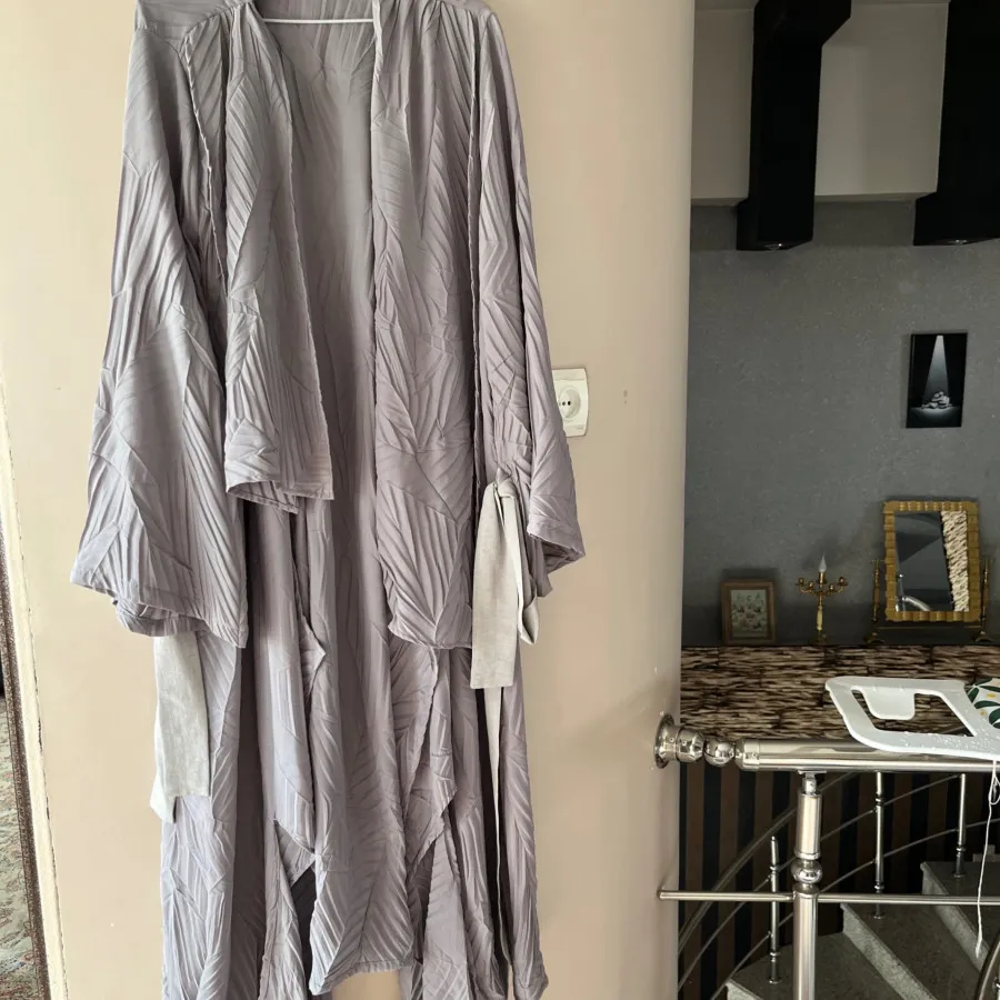 مانتو پلیسه