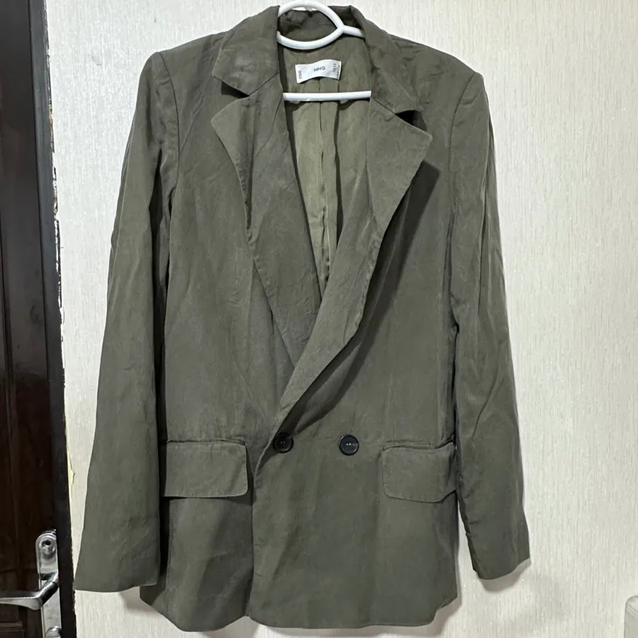 کت منگو جنس سیلک