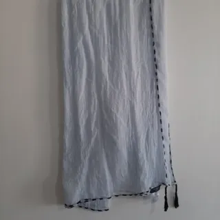 روسری آبی روشن