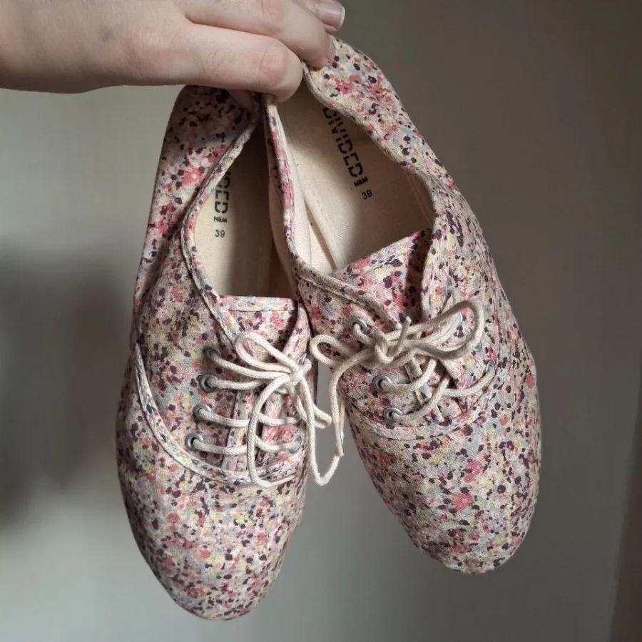 کفش پارچه ای H&M