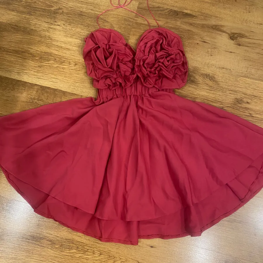 پیراهن عروسکی