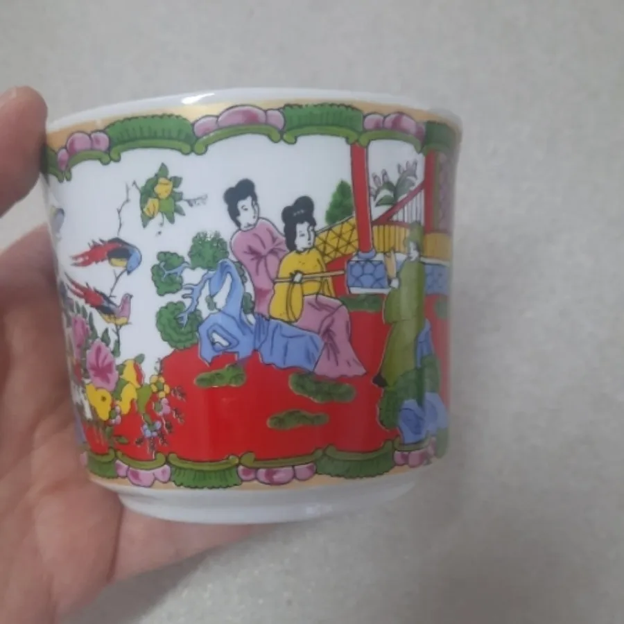 قندان بی در