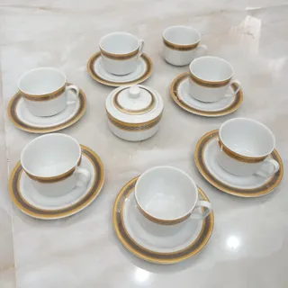 فنجان ونعلبکی