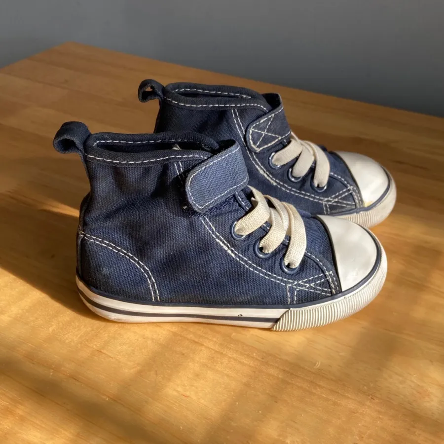 آلستار اچ اند ام