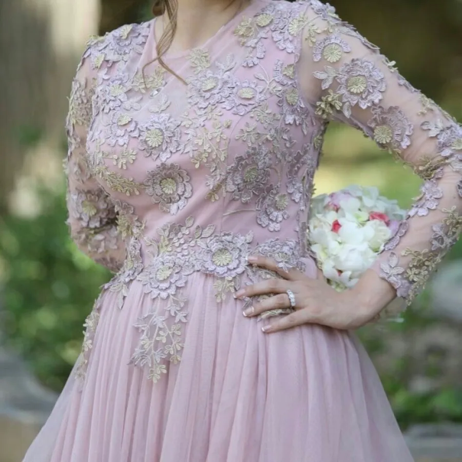 پیراهن صورتی