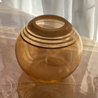 گلدان طلایی