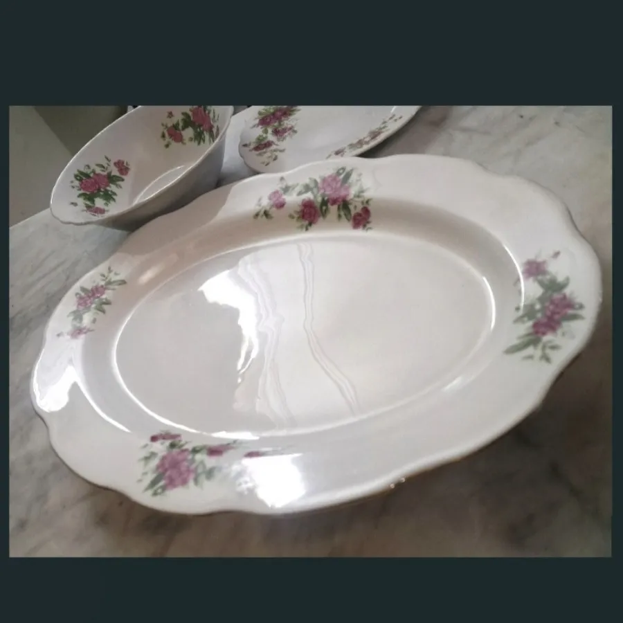 چینی گلسرخی حراج