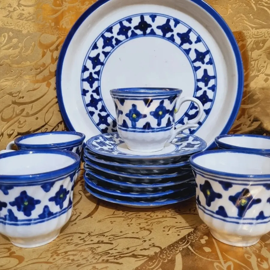 یک دست  فنجان و  نعلبکی
