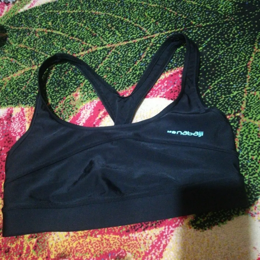 نیم تنه ورزشی