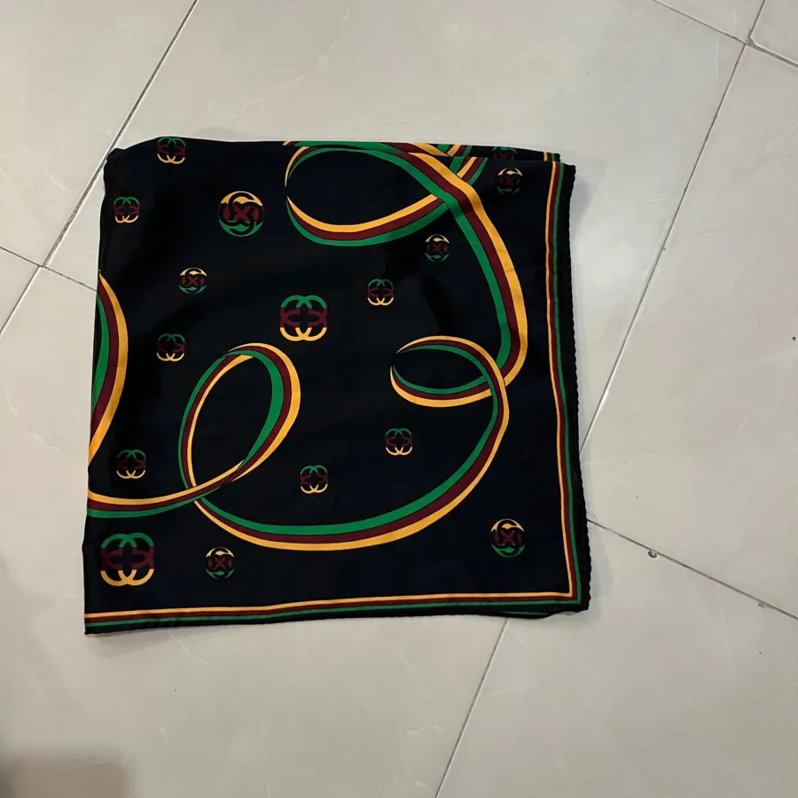 مینی اسکارف