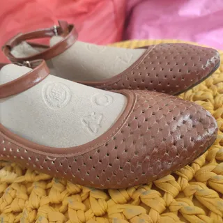 کفش تخت قهوه ای عسلی