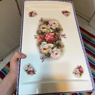 شیرینی خوری