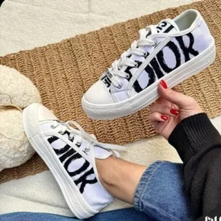 ونس miss dior