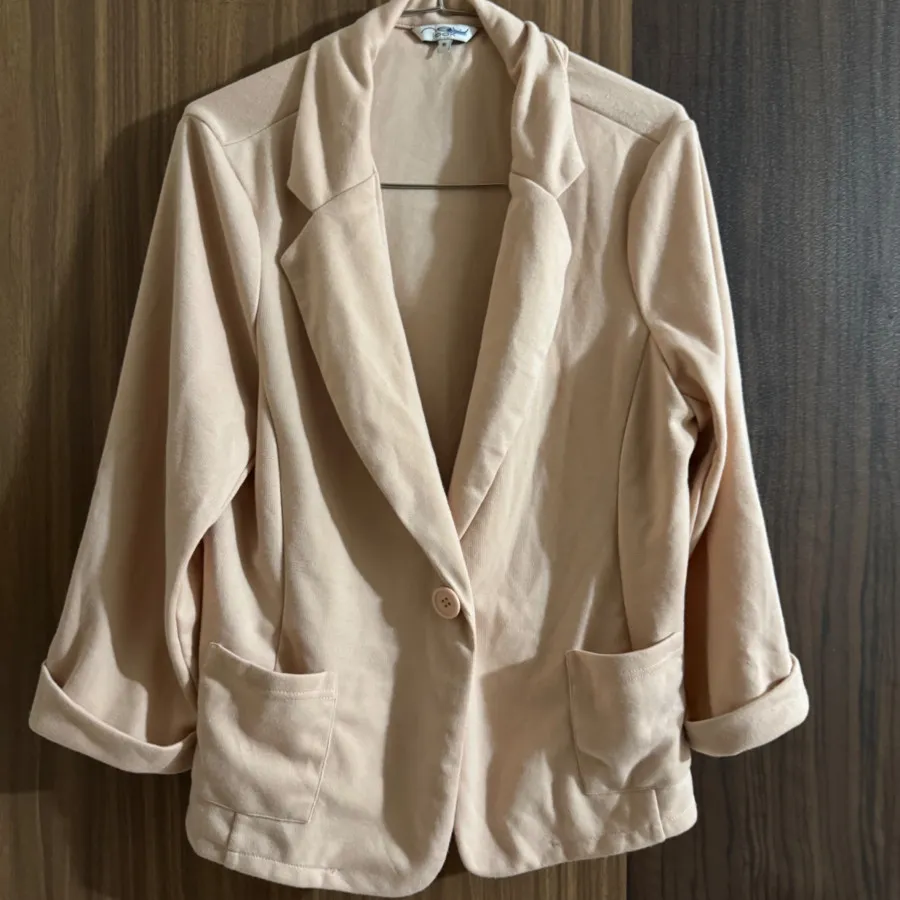 کت صورتی neu look M