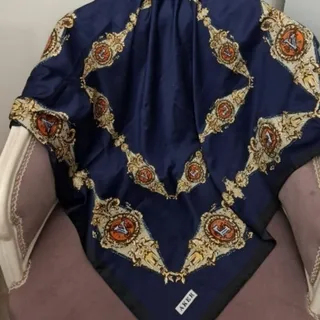 روسری زنانه