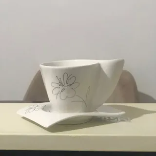 سرویس فنجون و نعلبکی نو