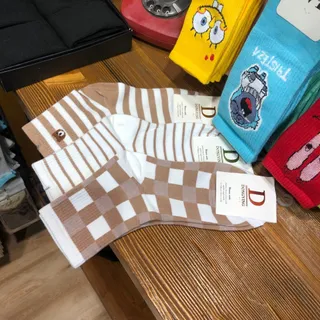 جوراب طرح دار